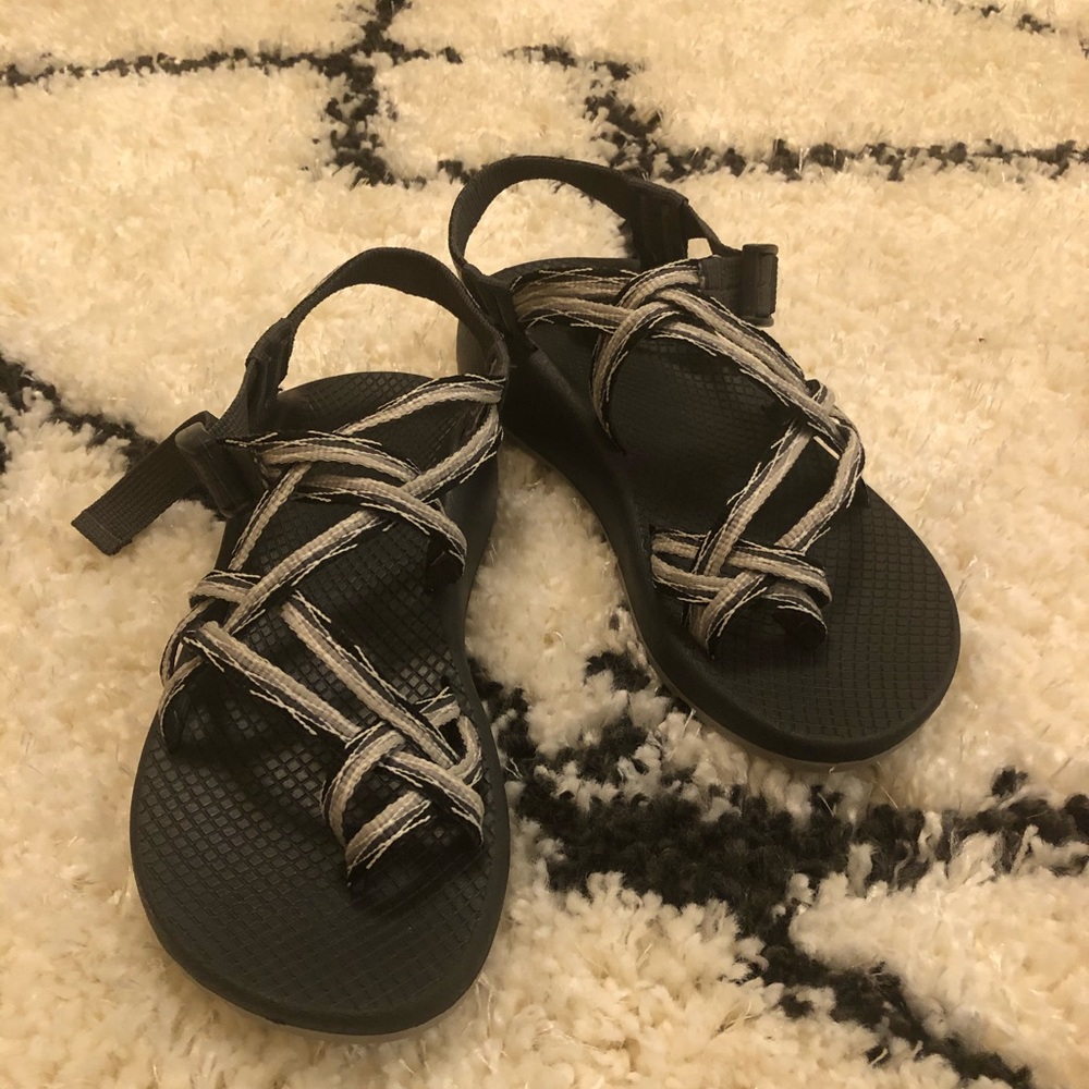 Like-New Chacos
